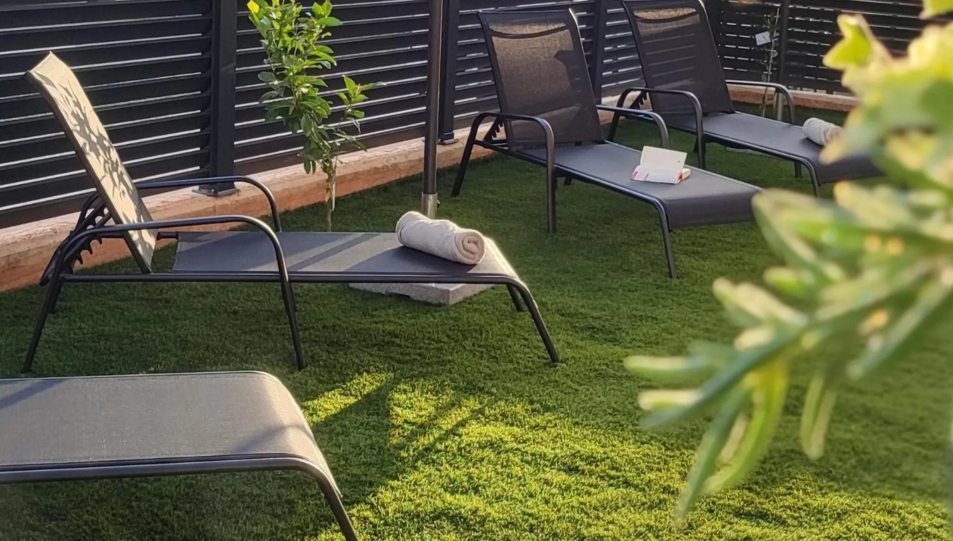 Sunny Oasis Apartment - High Ground Floor With Sunny Terrace & Private Garden!! Medulin